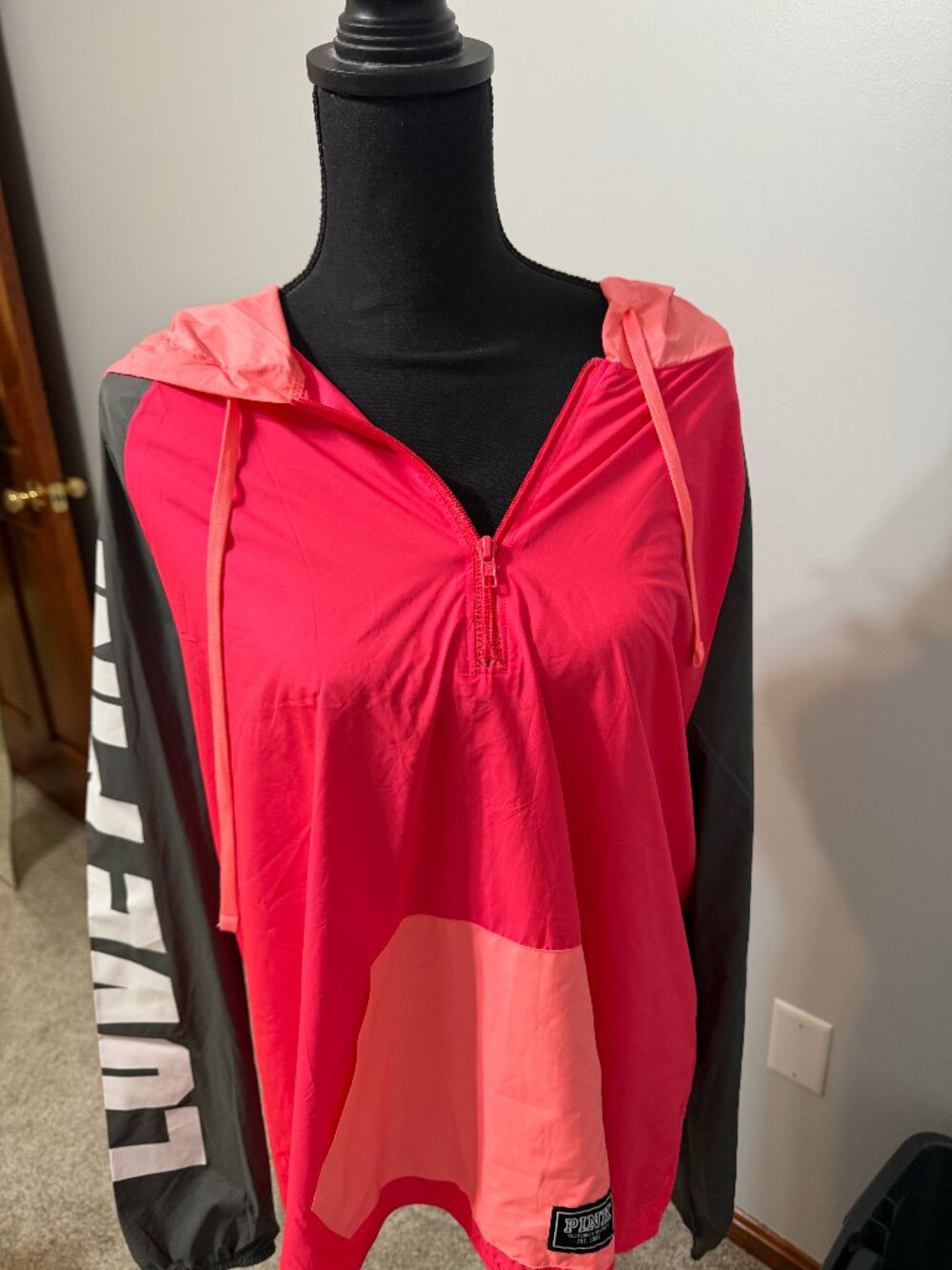PINK Women's Windbreaker